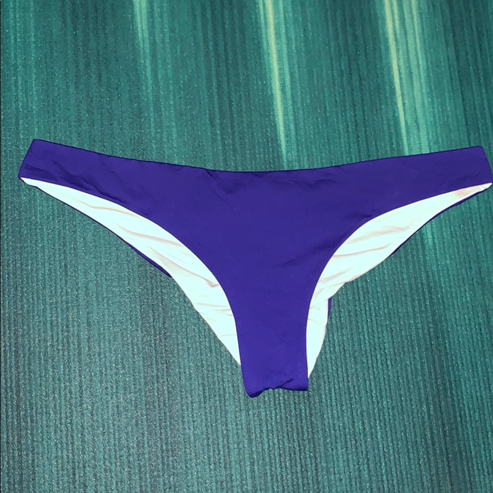 L Space Reversible Bottoms